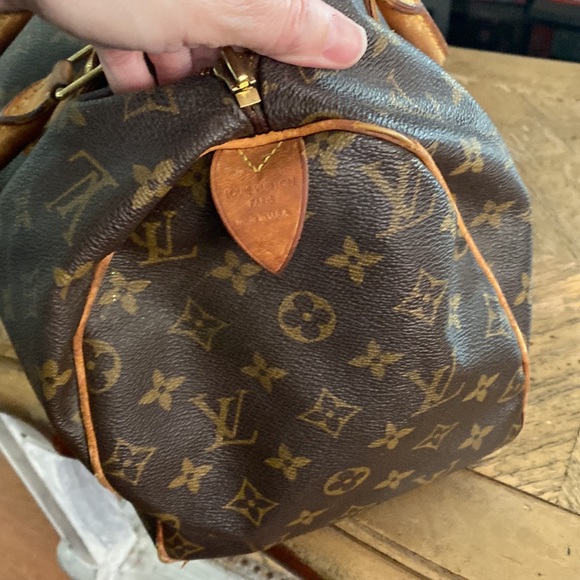 Authentic Louis Vuitton speedy 30 - Picture 4 of 15